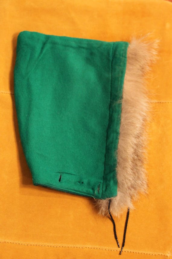 Vintage 1960s Green Wool Fur Lined Winter Hood - image 6