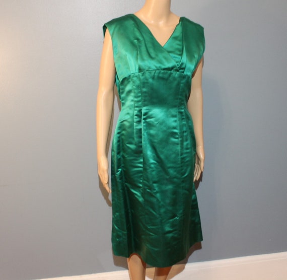 Vintage 1940s-1950s Hand Tailored Green Satin Coc… - image 7