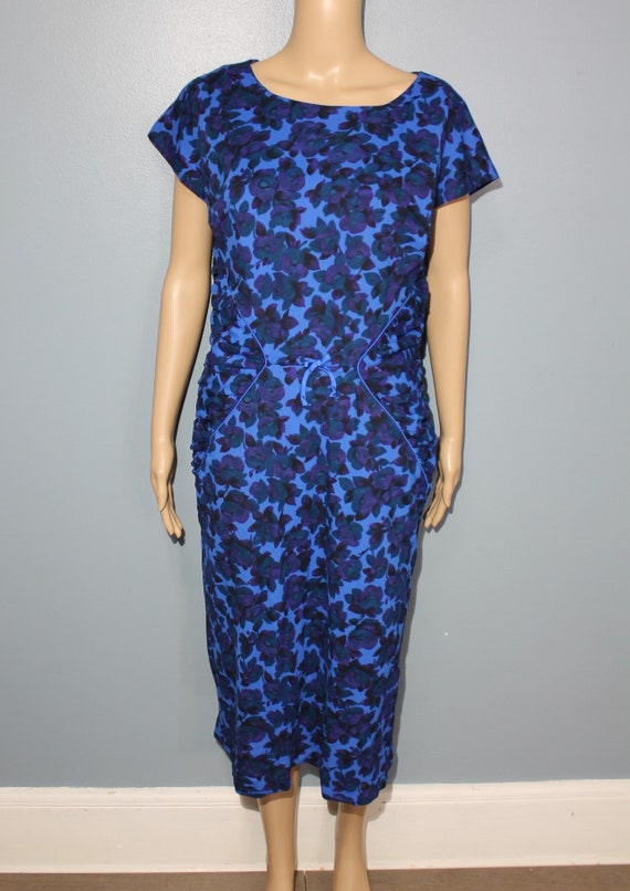 Vintage 1960s-1970s Blue Floral Short Sleeve Dress - image 6