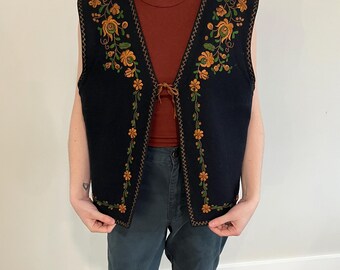 Vintage Mid Century Celtic Floral Embroidered Black Wool Vest by