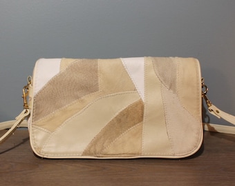 Vintage 1960s-1970s White and Beige Patched Leather Purse 