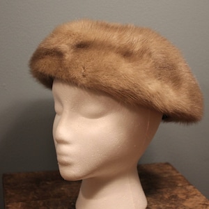 Vintage 1960s Gwenn Pennington Light Tone Mink Fur Hat USA Union Made Winter Russian Hat
