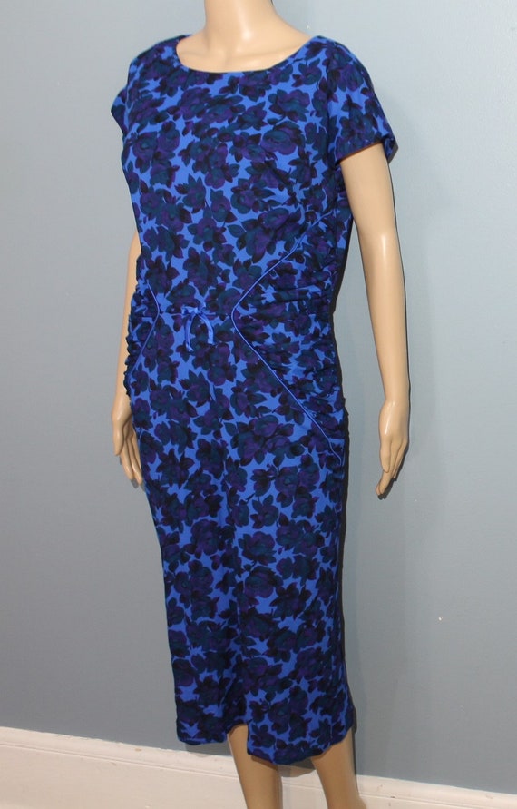 Vintage 1960s-1970s Blue Floral Short Sleeve Dress - image 7