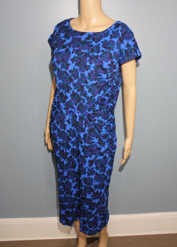 Vintage 1960s-1970s Blue Floral Short Sleeve Dress - image 3