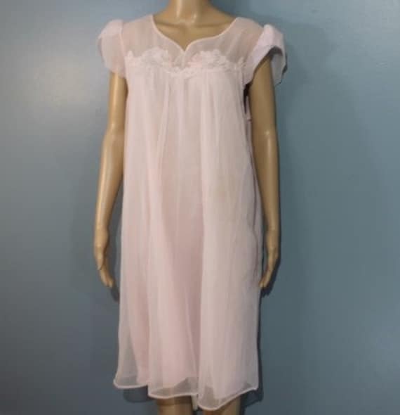 Vintage 1960s-1970s Gaymode Penneys Light Pink She