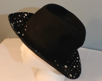 Vintage 1940s-1950s J.R. Ross Las Vegas Black Wool Swarovski  display picture 3