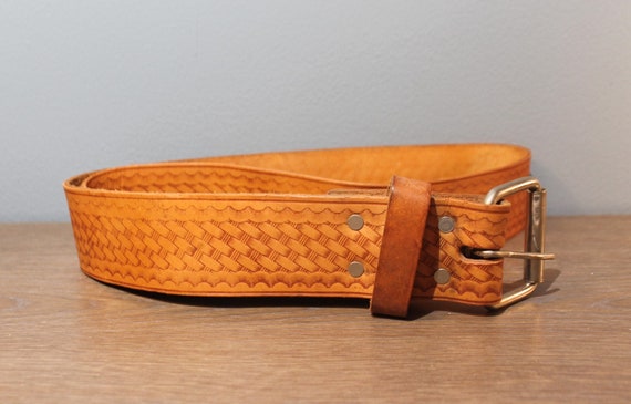 Vintage 1980s American Work Products Brown Leather Belt 