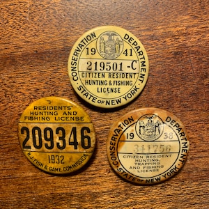 Très bonne broche vintage 1940 New York State Citizen permis de pêche