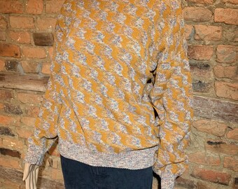 Klasyczny sweter z dzianiny w stylu Metropolitan View w kolorze żółtym z lat 80. i 90. XX wieku, oversize, wykonany we Włoszech, dla dorosłych, rozmiar średni
