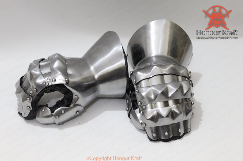 Gauntlet Armor Medieval Mitten Hourglass Katterpiller Mitten Gauntlets ...