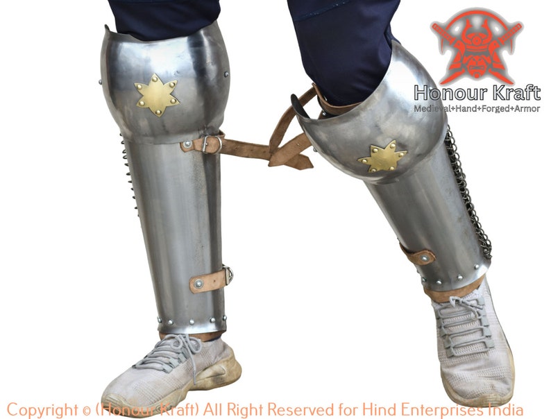 中世の鋼鉄の鎧 モンゴルの脚のグリーブ鎧 一対の脚の鋼鉄製の鎧 画像 2