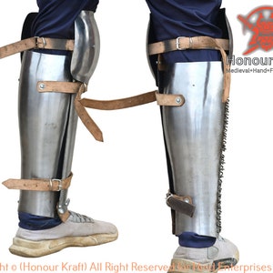 中世の鋼鉄の鎧 モンゴルの脚のグリーブ鎧 一対の脚の鋼鉄製の鎧 画像 6