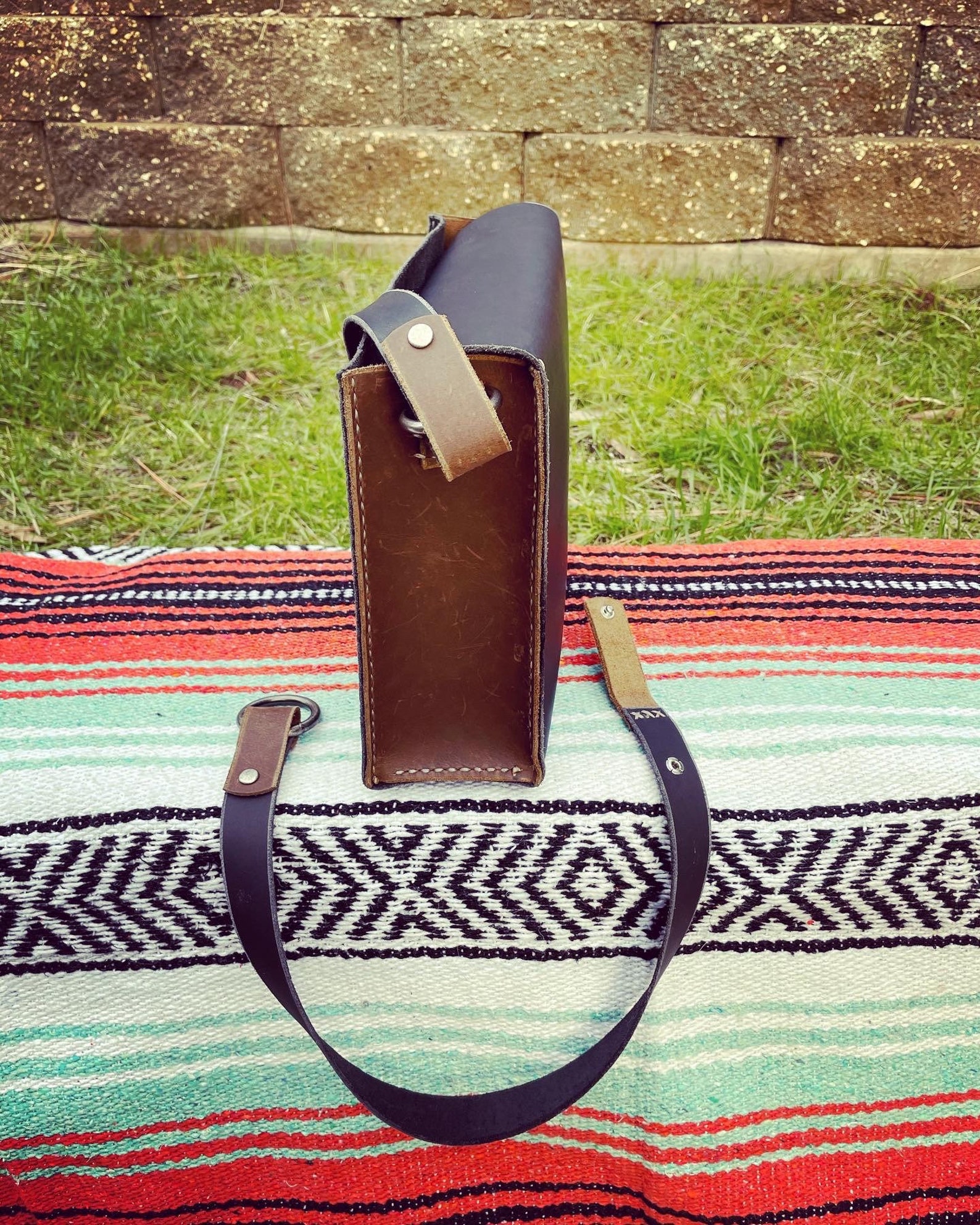 Große Sophia Schultertasche mit Klappenverschluss | Etsy