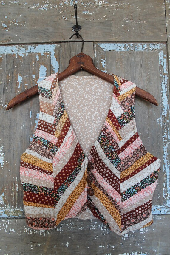 VINTAGE PATCHWORK QUILT Vest