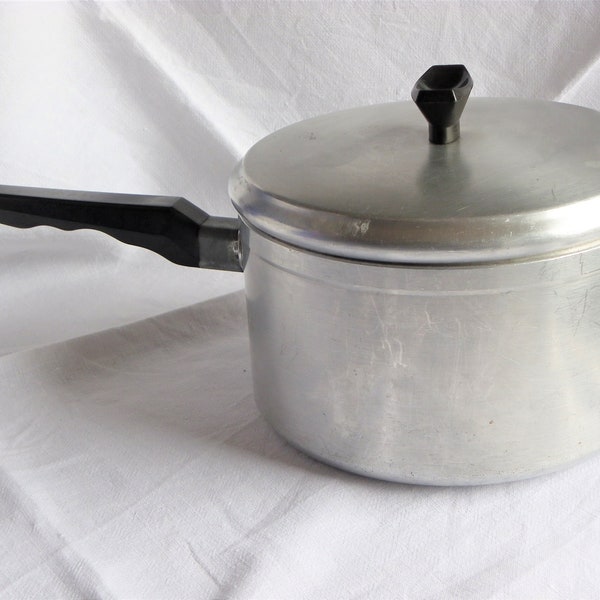 Vintage 1950s Aluminium Saucepan with Black Shaped Handle and Lid