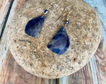 Natural Sapphire Freeform Shaped Dangle Earrings with small, faceted sapphire accent stones