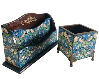 Handgefertigtes William Morris Schreibtisch-Organizer-Set mit Briefhalter und Stifthalter.