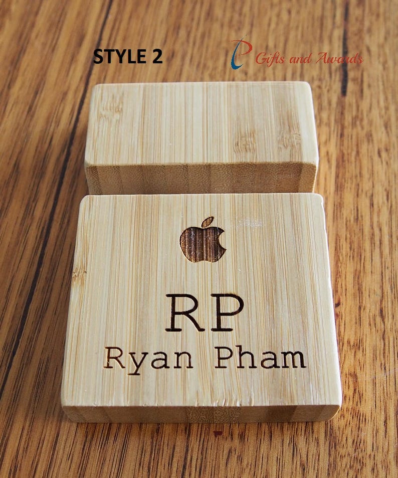 Personalised bamboo mobile phone stand/mobile phone holder- laser engraving - Gift for everyone - personalized gift - Gift for all occasions Style 2
