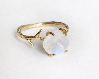 Crystal Branch Band Ring, Rose Gold Twig Ring, Antler Ring, Woodland Ring, Statement Ring, Nature jewelry, Tree Branch Ring, Witch Ring
