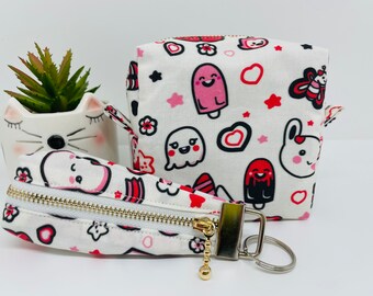 Urocze japońskie pudełko typu kawaii w formie mini saszetki z etui na klucze