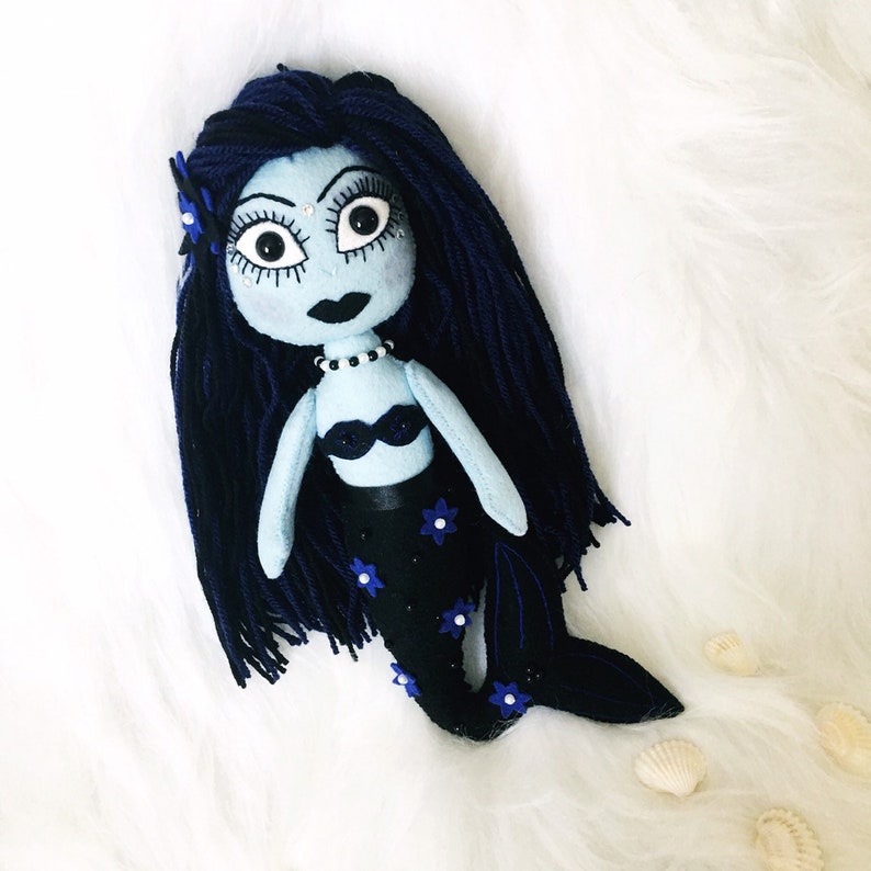 mariana doll