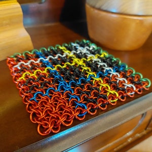 Chainmail-tutorial - Flor de la Cantuta Tartan - Royal Stewart