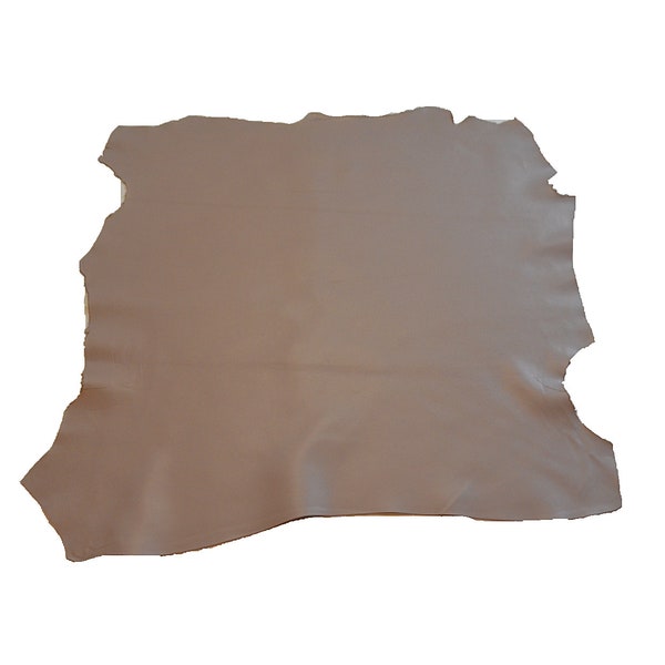 Dove-colored lambskin - nappa leather