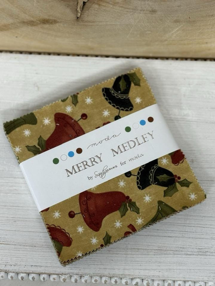 Merry Medley - Charm Pack - by Sandy Gervais for Moda Fabric - Etsy
