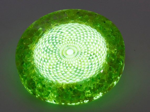 Peridot healing crystal orgone energy disc, meditation room healing crystals orgone disc, radionics healing