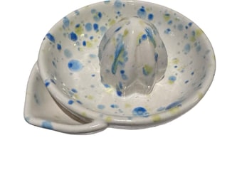 Blue and white speckled fresh squeezed juicer / juice maker. Hand painted ceramic squeezer.