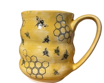 Oversized (20oz) honey bee beehive coffee mugs hand painted ceramic stoneware pottery - black and yellow (drippy effect)