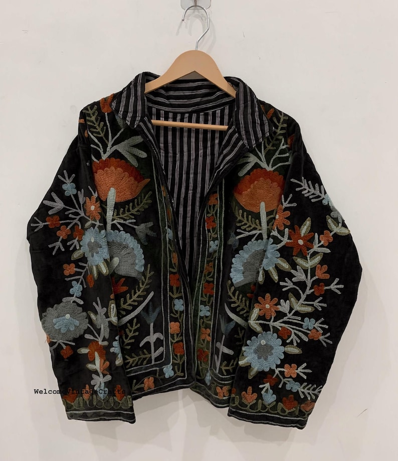 Green Embroidery floral Jackets Velvet inner Cotton Bohemian Style Winter Coat Street wear Bomber Boho Reversible Jacket for Women fashion Black