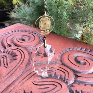 Vintage Crystal Sun Catcher: Flower Prism Rainbow Maker