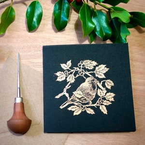 Carte de noël , linogravure oiseau or sur noir ou blanc, « bird in winter 2 », valerie lenoir
