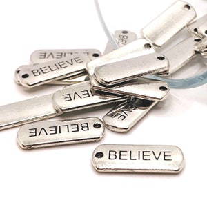 4, 20 ou 50 etiquetas de barra BULK Believe, pingente de palavra em prata antiga, 21 x 8 mm | Enviado imediatamente dos EUA | AS168