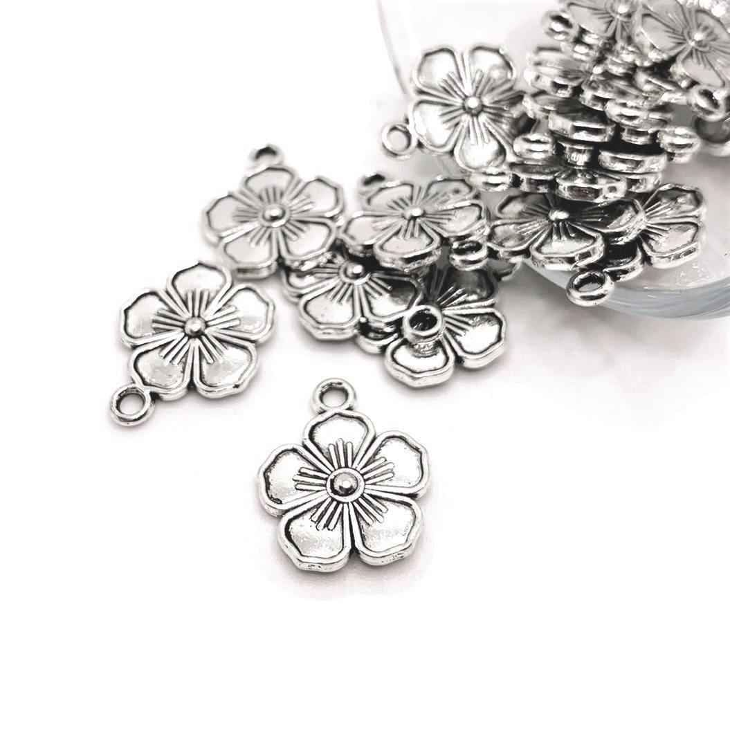 Jewellerybox 925 Sterling Silver Flower Charm – Garden Flowers Petals Design – CHZ-358