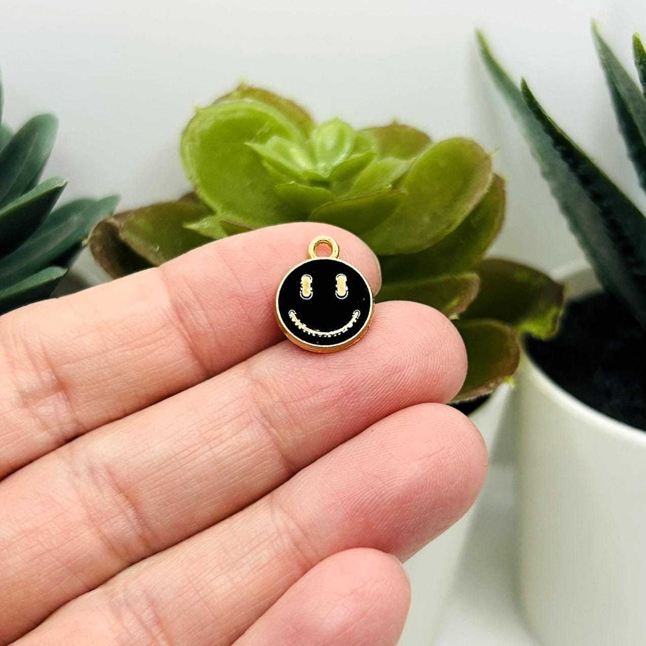 1, 4, 20 or 50 BULK Pieces Black Enamel Smiley Face Charms