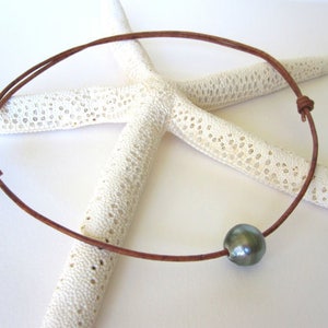 Tahitian Pearl Leather Necklace, Black Pearl Choker,Tahitian Necklace, Men&#39;s Necklace, Boho Jewelry, Women&#39;s Choker Necklace,Beach Necklace