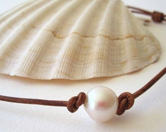Large Pearl Choker Necklace, Leather Pearl Necklace, Single Pearl Choker Necklace, Real Pearl Choker, Unisex Choker,Knotted Leather Necklace