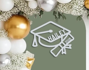 Letrero con nombre para decoración de graduación personalizado, letrero de graduación personalizado, accesorio para fotos de último año, pancarta de graduación, letrero con nombre de la escuela, decoración de fondo