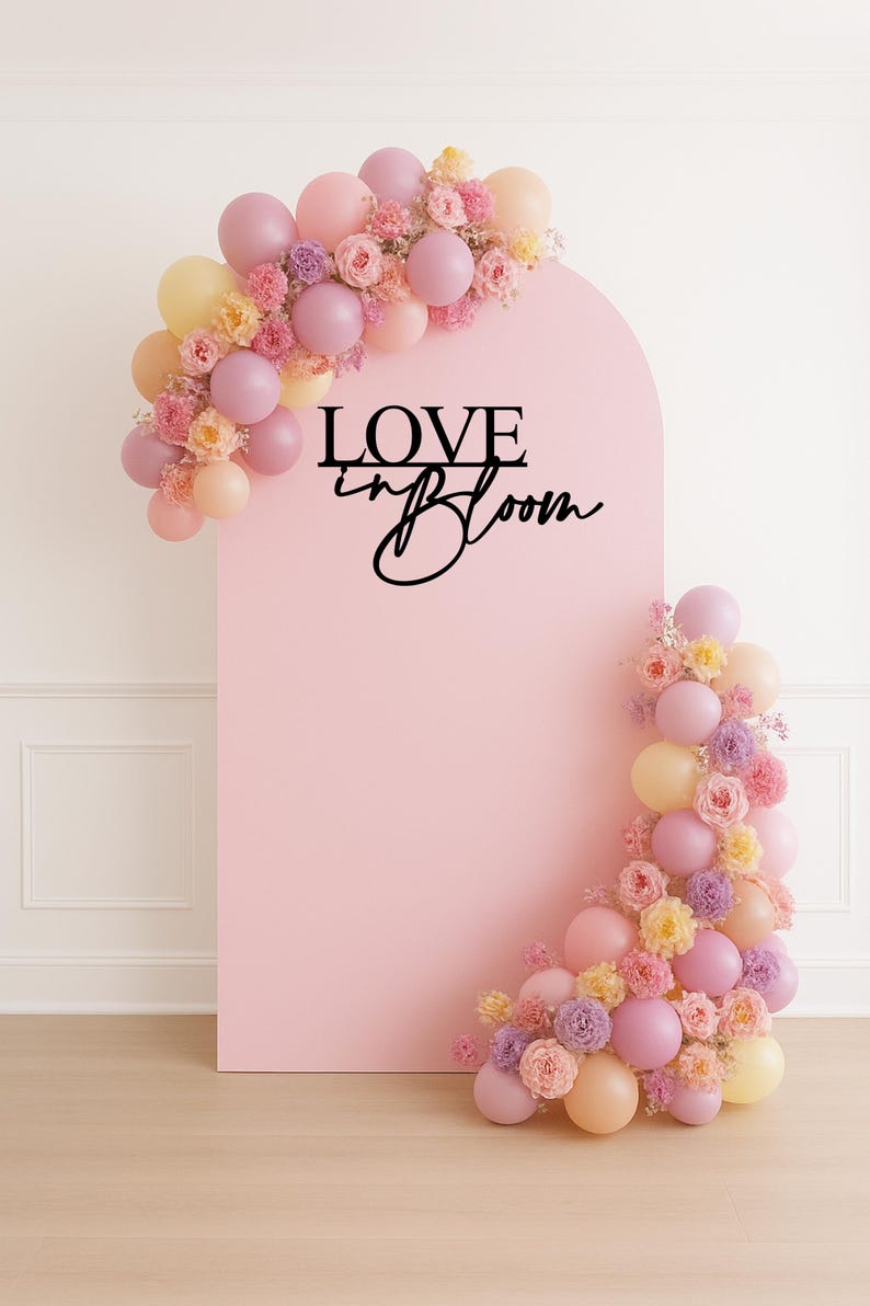 Love in Bloom Bridal Shower Decor, Wildflower Bridal Shower Sign, Boho Floral Party Decoration, Garden Party Wedding Shower afbeelding 1