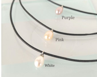 Pearl Choker Necklace, Leather Choker Necklace with a Small Freshwater Pearl Pendant,  Pink Pearl Necklace, June Birthstone