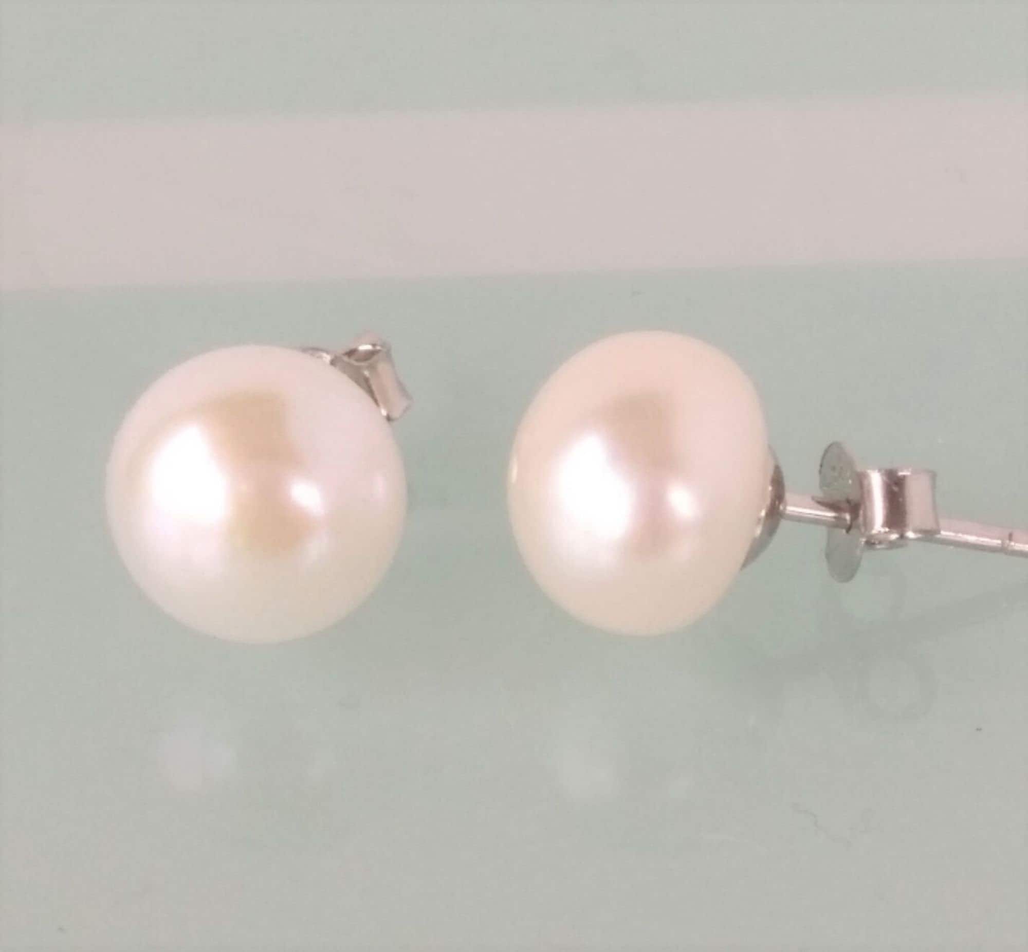 Freshwater Pearl Stud Earrings, Genuine Pearl Stud Earrings, Tiny Pearls, Silver/Gold minimalist pearl earrings