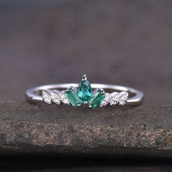 Solid 925 Sterling silver Green emerald May Birthstone wedding Ring Size 5 Solid 925 Sterling silver Green emerald May Birthstone wedding Ring Size 5