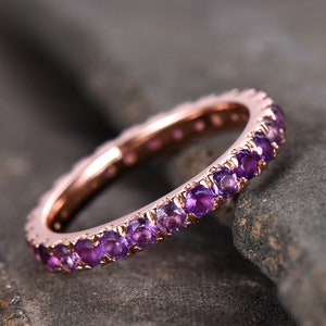 Bague améthyste Bague de mariage améthyste Bague éternité complète Bague de naissance de février Bague à empiler Bague d&#39;anniversaire en argent sterling plaqué or rose