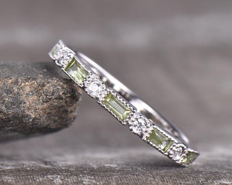 Peridot Baguette Ring, Sterling Silver Peridot Ring, Peridot Stacking ring, August Ring, Dainty Peridot Ring, Gold Ring, Gift Ring