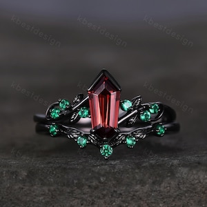 Vintage garnet engagement ring set black gold twig leaf emerald ring shield cut ring for women unique art deco bridal wedding ring set