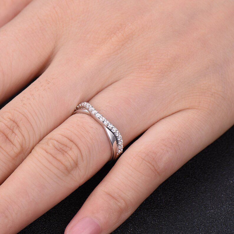 Curve Wedding Band Plain Gold Band Unique Wedding Ring Chevron Etsy