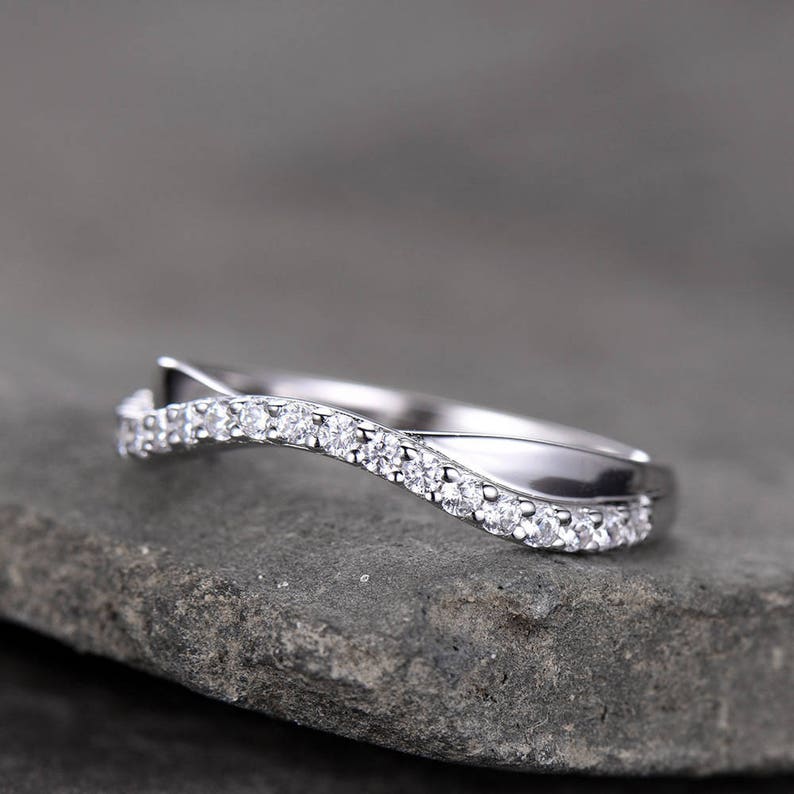 Curve Wedding Band Plain Gold Band Unique Wedding Ring Chevron Etsy