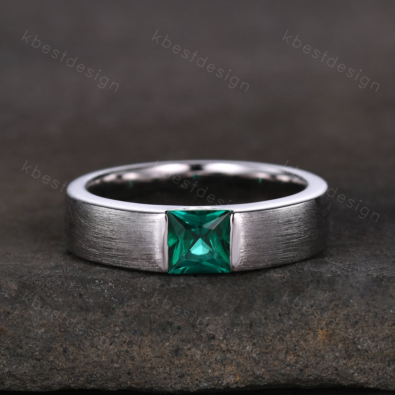 Emerald wedding rings for men deals